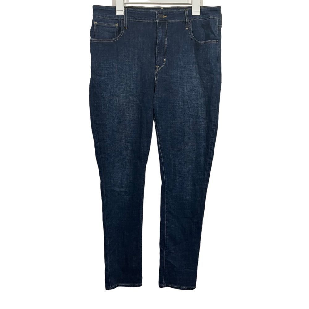 Levi's Medium Wash High Waisted Skinny Jeans